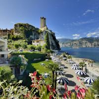 HOTEL CASTELLO LAKE FRONT